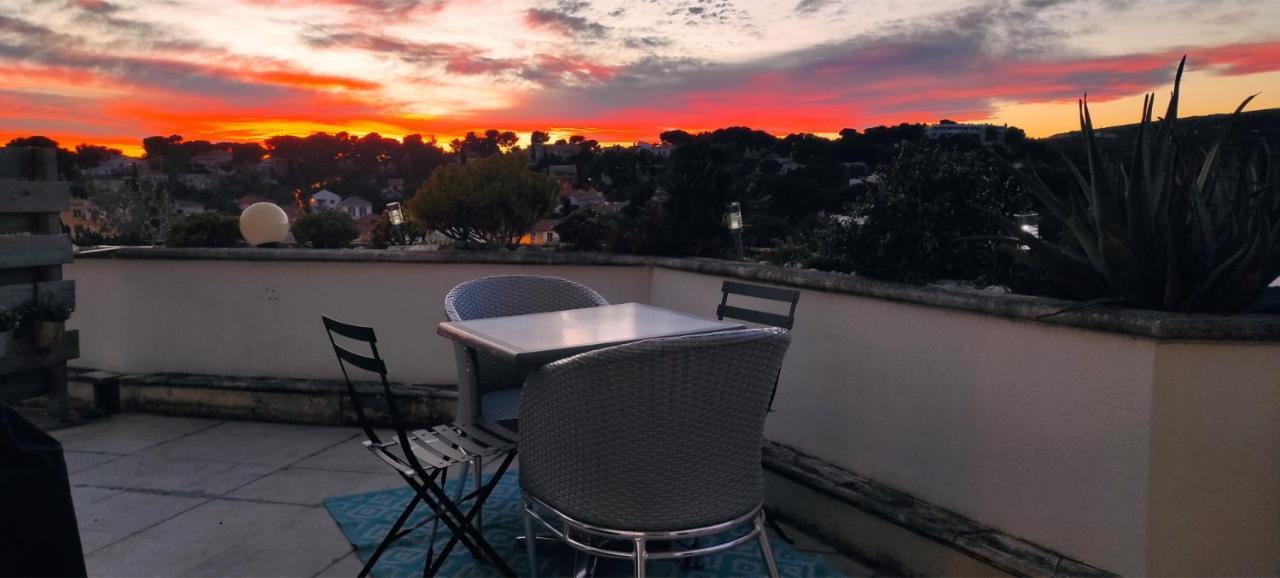 grand studio terrasse de standing vue mer et village Carry-le-Rouet Eksteriør bilde